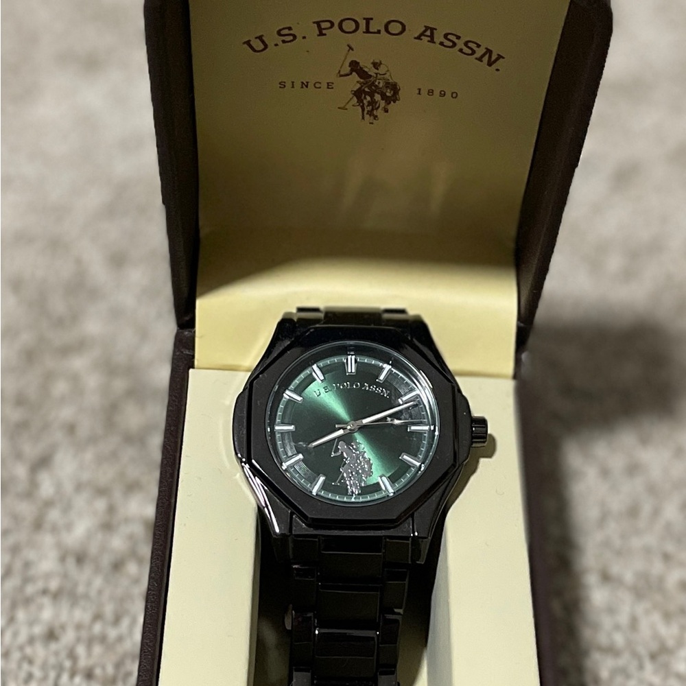 U.S. Polo Assn. Black Watch with Shimmering Green Face